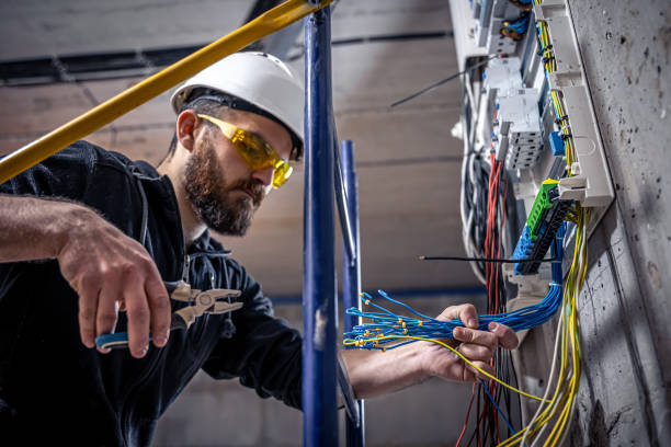 Best 24-Hour Electrician  in Sheffield, IA